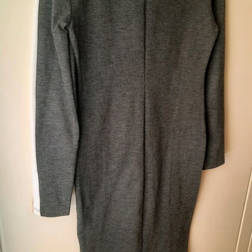 Midi dress Zara like new, elastic slim fit gray