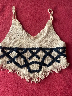 Knitted top like new