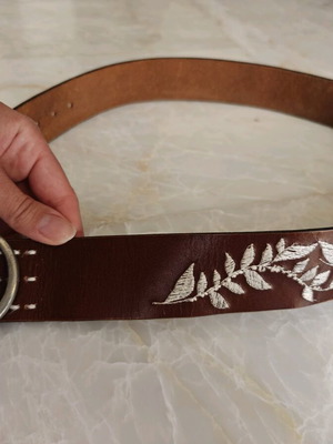Belt with designs used Accessorize, size 95, white and brown