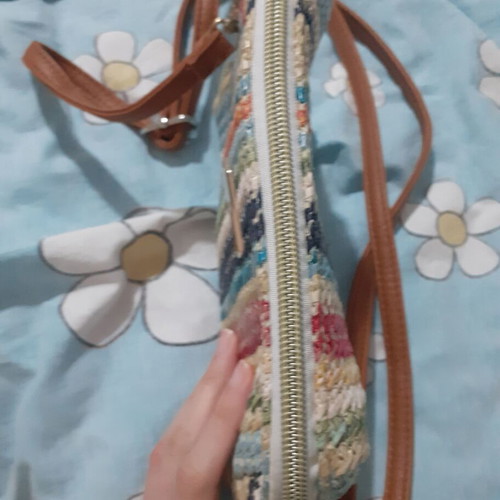 Knitted multicolor shoulder bag like new