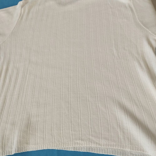 Classic white short sleeve knit top XL like new
