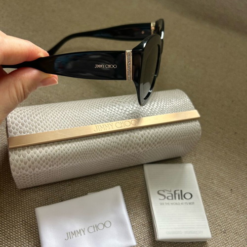 Jimmy Choo black cat-eye sunglasses like new with gold details