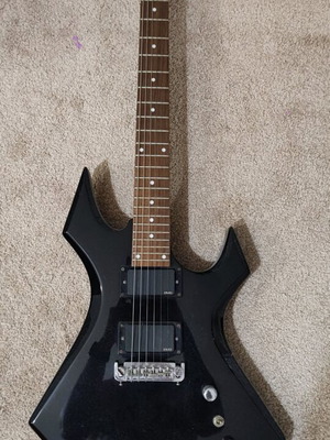 B.C. Rich Worlock electric guitar like new