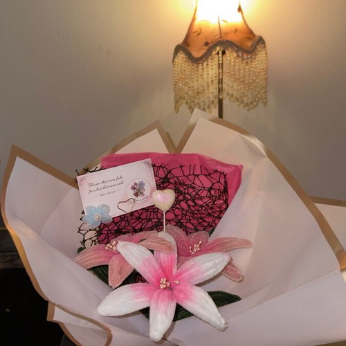 Pink bouquet no.2 new with 3 lilium flowers and glitter