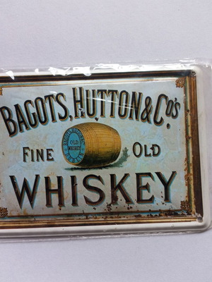 Card postal metal Irish Whiskey new