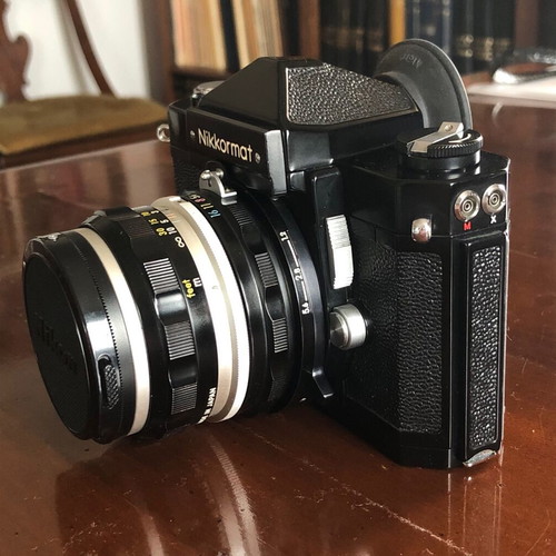 Nikon FTN SLR film camera like new with Nikkor-H 50mm f/2 lens