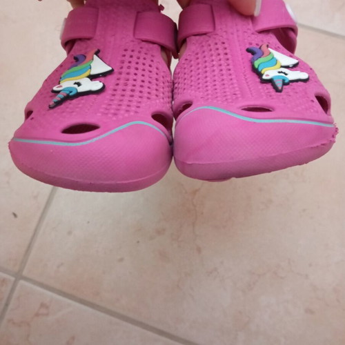 Beach shoes size 27 like new