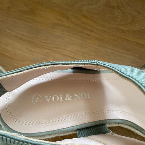 V&N olive platform sandals like new, size 39, 8cm heel