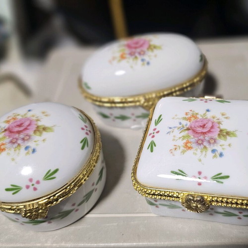 Set of three decorative jewelry boxes new