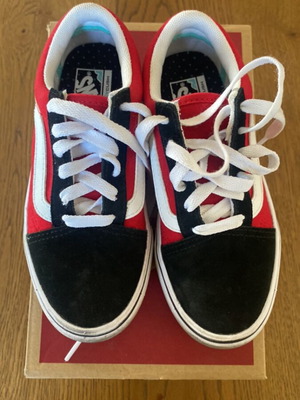 Vans Oldschool sneakers size 30.5 like new