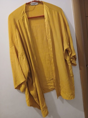 Short kimono like new, mustard viscose, oversized fit