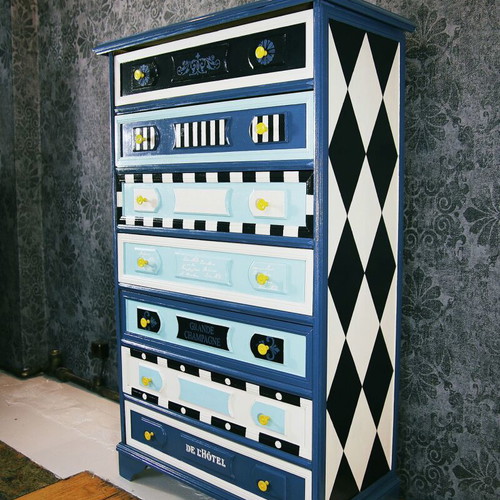 Tall Refurbished Chest of Drawers with 6 Spacious Drawers