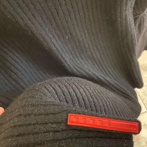 Prada sweatshirt unused, size M L