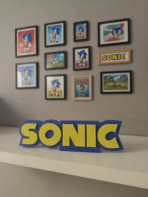 3D printed Sonic display like new, blue and yellow