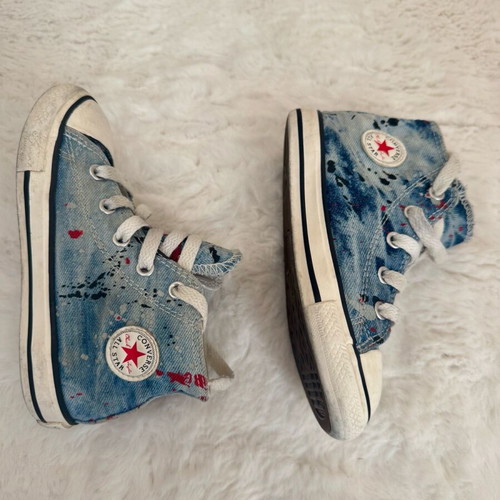Converse All Star kids athletic shoes size 25 like new, blue and red