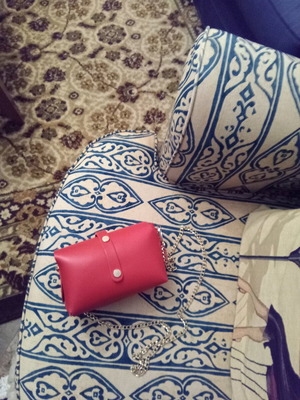 Red leather bag like new with gold chain from Italy