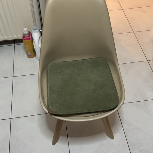 Chairs set of 3 like new