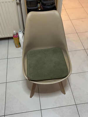Chairs set of 3 like new