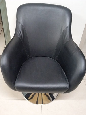 Leather armchair used, swivel with aluminum base