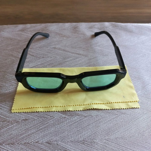 Women's sunglasses like new