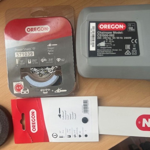 Oregon CS1500 self-sharpening electric chainsaw like new