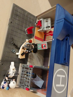 Playmobil City Action Police Station Case like new