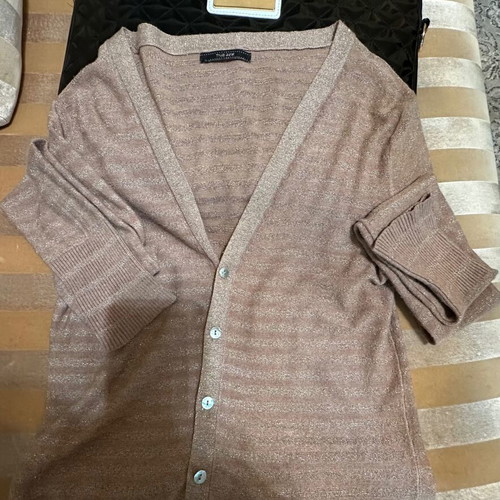 Mango cardigan in golden color like new, slim fit