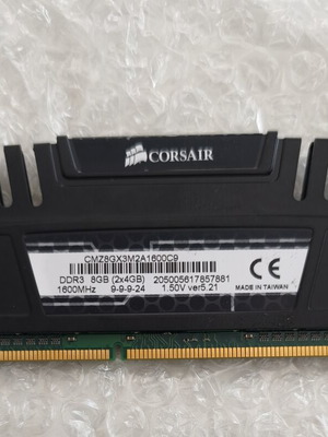 Corsair Vengeance DDR3 8GB (2x4GB) 1600MHz RAM like new