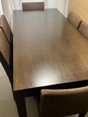 Neokatoikein Extendable Dining Set for 6-12 with Solid Oak Chairs like new