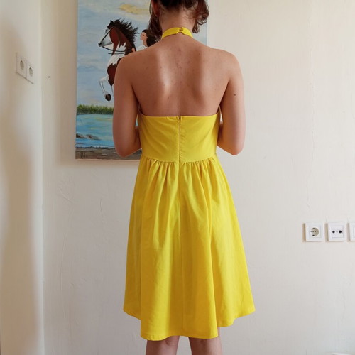 Yellow summer mini dress halter neck like new, size L fits M