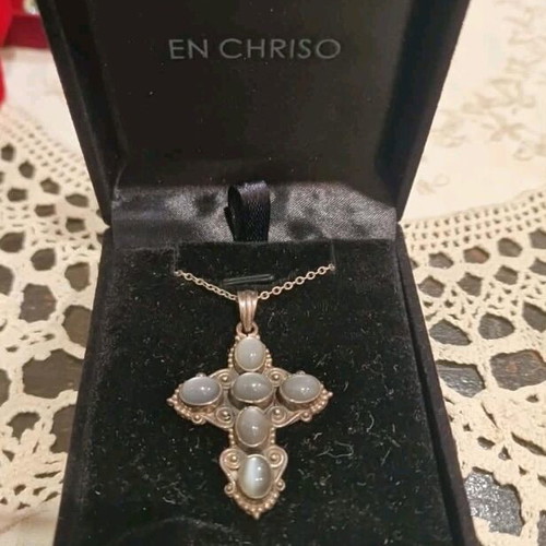 Vintage cross made of silver and chalcedony like new, precious stones