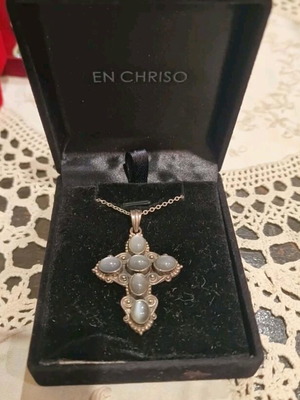Vintage cross made of silver and chalcedony like new, precious stones