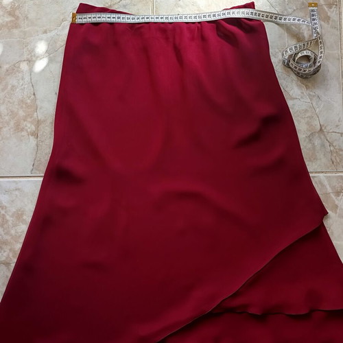 Formal skirt red, like new, elastic waist, size XL 42 14