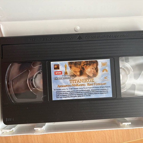 Titanic VHS like new, romantic genre with subtitles