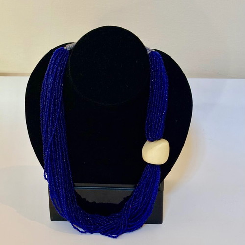 Necklace with electric blue beads like new