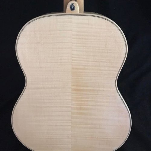 Laiki Guitar new, 65cm scale, AAA wood