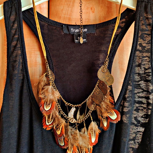 Vintage boho psychic hippie witch necklace with feathers and bronze beads