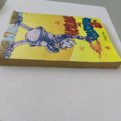 The 7 Wonders of the Ducks used Disney collectible comic