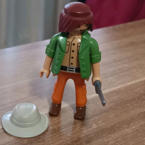 Playmobil explorer like new with loose hand