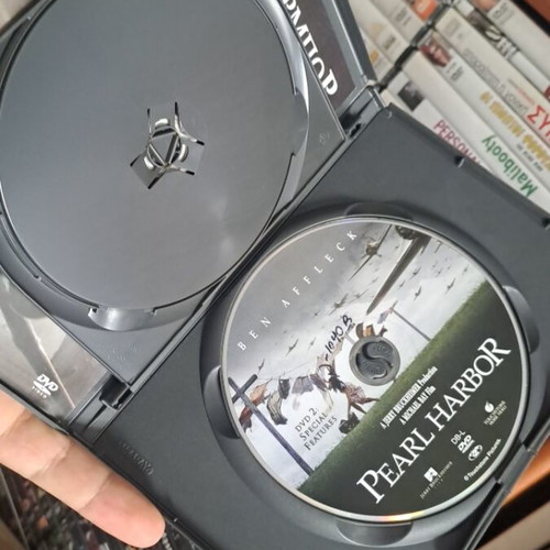 Pearl Harbor DVD used, authentic collectible masterpiece with subtitles
