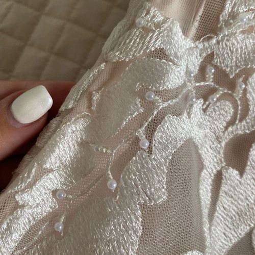Rebecca Johnson Design wedding dress used, size M, beige