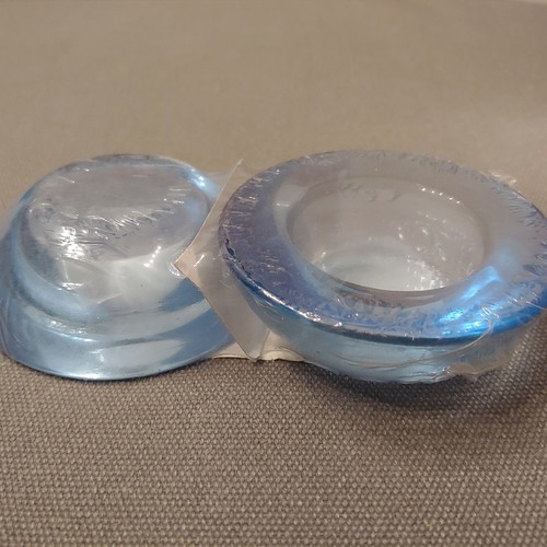 Set of 2 glass tealight holders new, blue color