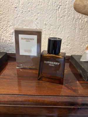Burberry Hero Eau de Parfum 50ml like new