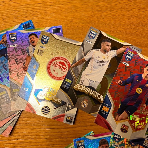 Panini 365 2026 cards like new, pack of 28, blue red fans fav, dominator, badge