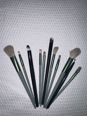 Makeup brush set like new