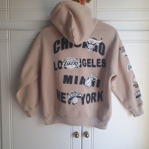 Zara NBA sweatshirt like new, size 140 cm, beige