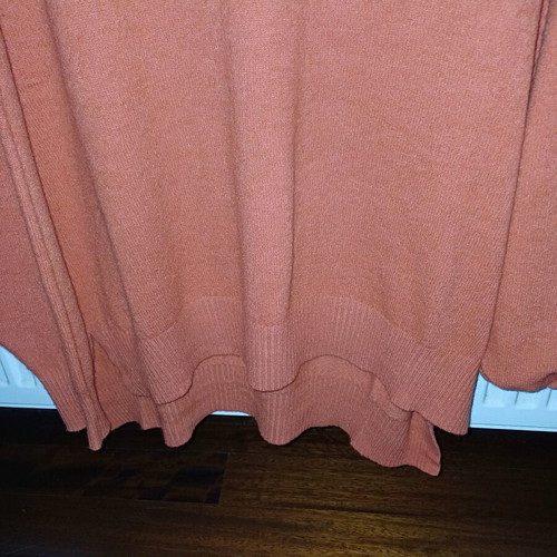 Blouse like new with soft texture, one size
