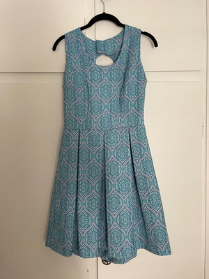 Regalinas mini dress with open back, turquoise, size M, like new