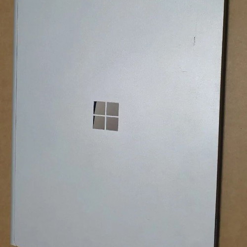 Surface Book 2 13.5'' i7-8650U/16GB/1TB/GTX 1050 like new 2-in-1 laptop and tablet