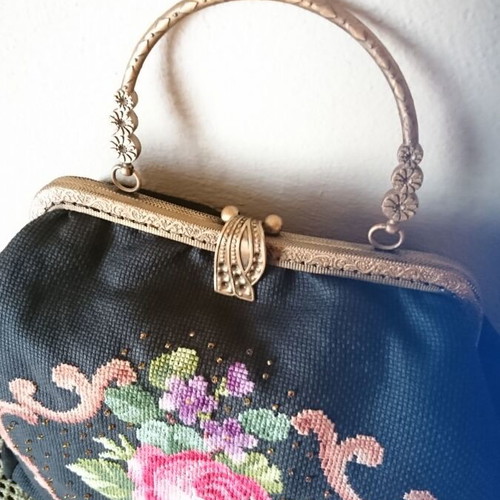 Velvet Handmade Handbag New with Retro Embroidery